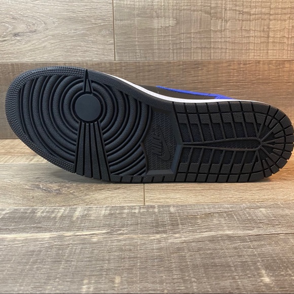 Jordan 1 Mid Black Royal Tumbled Leather - Picture 5 of 6